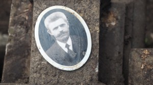 020 Zahájení čištění a dokumentace náhrobků na hřbitově ve Svatoboru    